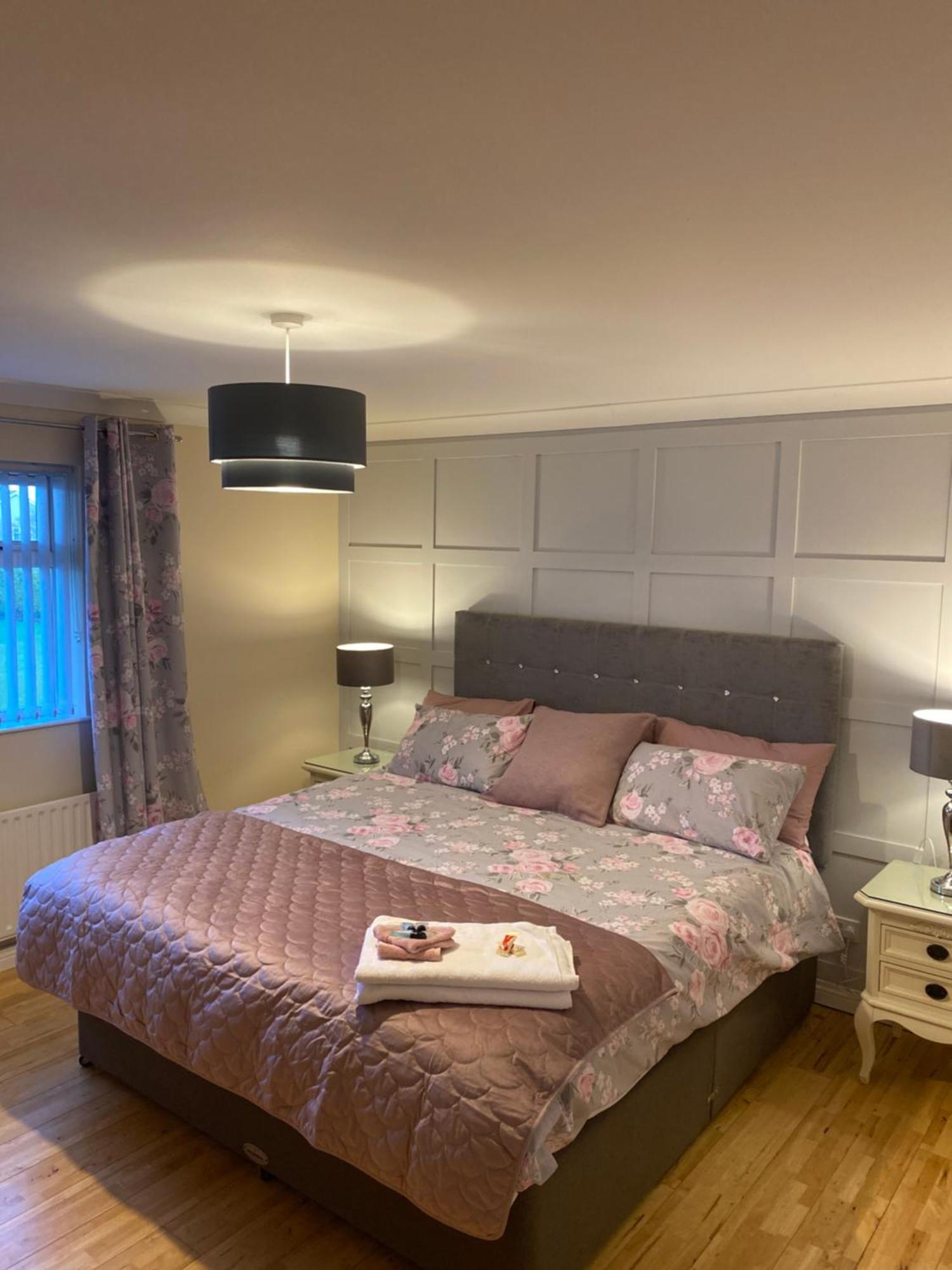 Draperstown House In Mid Ulster - Sleeps 8ヴィラ エクステリア 写真